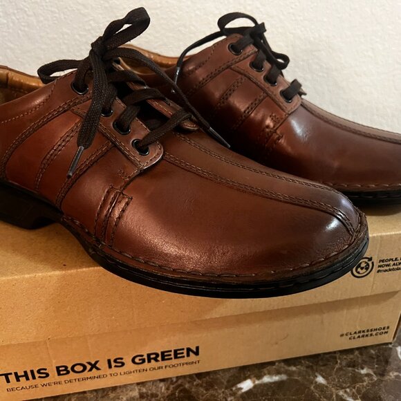 NIB Clarks Men\'s Touareg Vibe Oxford shoe in brown leather Size 7 main image 6
